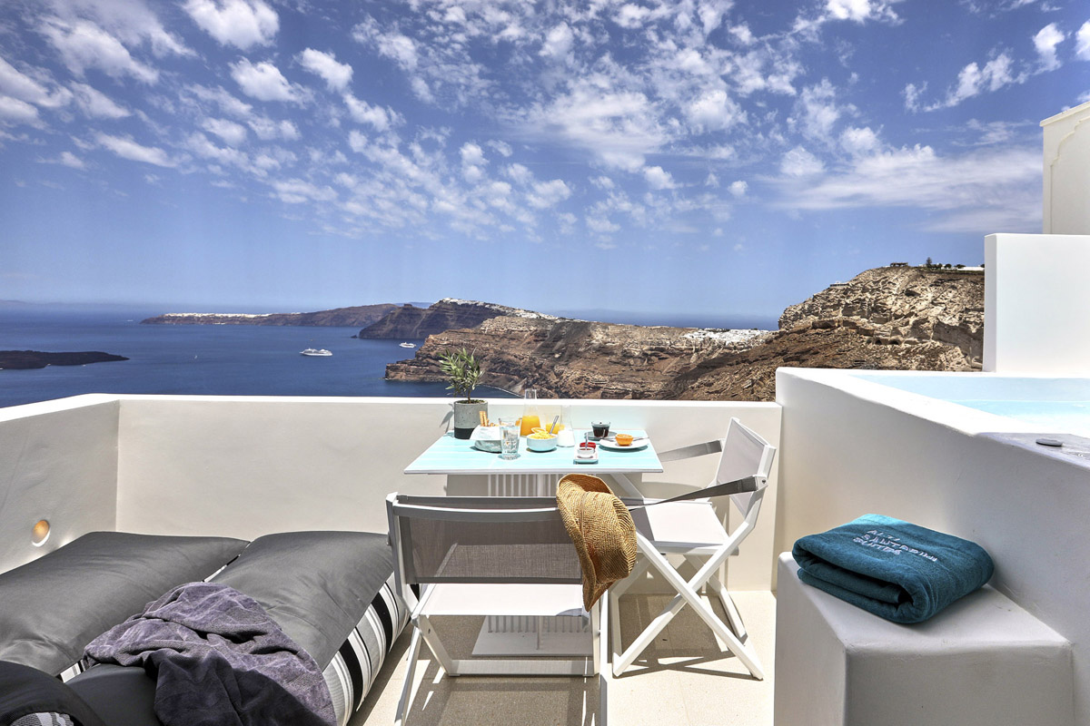 Deck Suite | Alti Santorini Suites